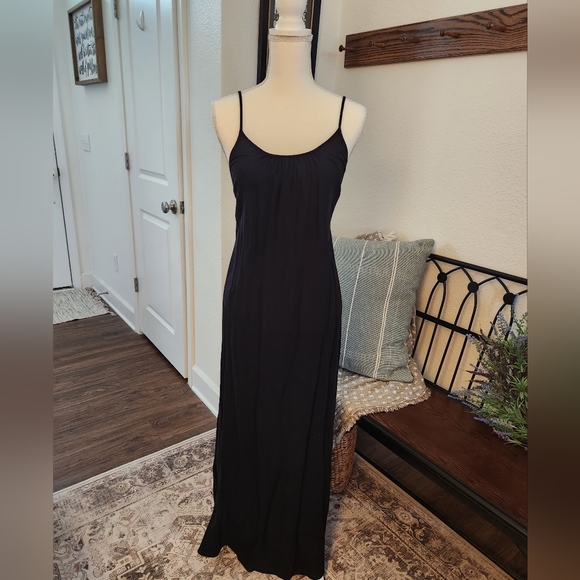 aerie Dresses & Skirts - Aerie gauze long black dress